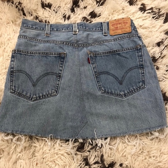 Levi’s Denim Skirt - Picture 2 of 5
